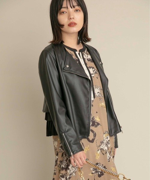 Eimee Law（エイミーロウ）の「バックフリル合成皮革ライダース