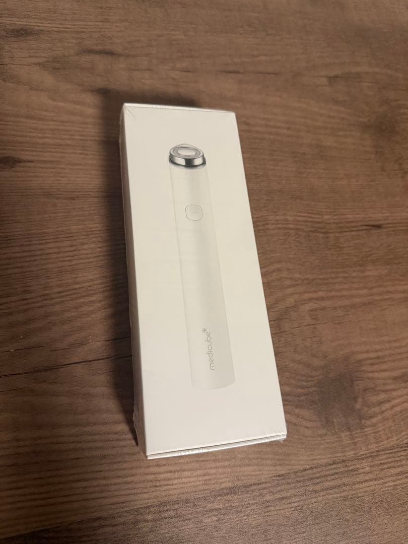 未開封 medicube AGE-R BOOSTER PRO MINI Medicube AGE-R Booster Pro Mini Home Skin Care Device - 2colors