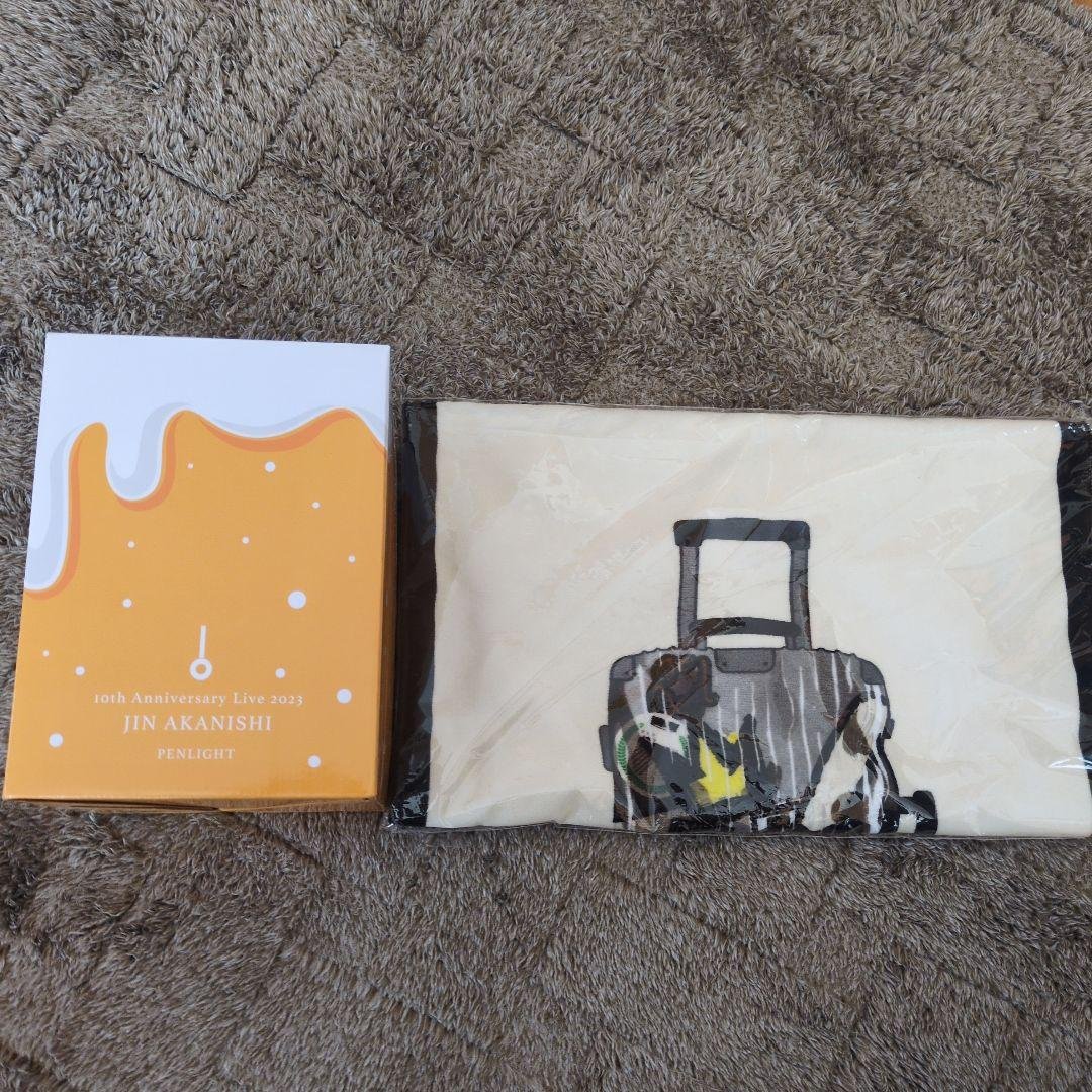 赤西仁、ペンライト、タオルセット。 即購入不可。 - メルカリ